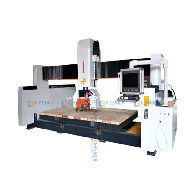 Sega a brige CNC a 5 assi con monitoraggio tramite telecamera/sega a brige CNC a 5 assi