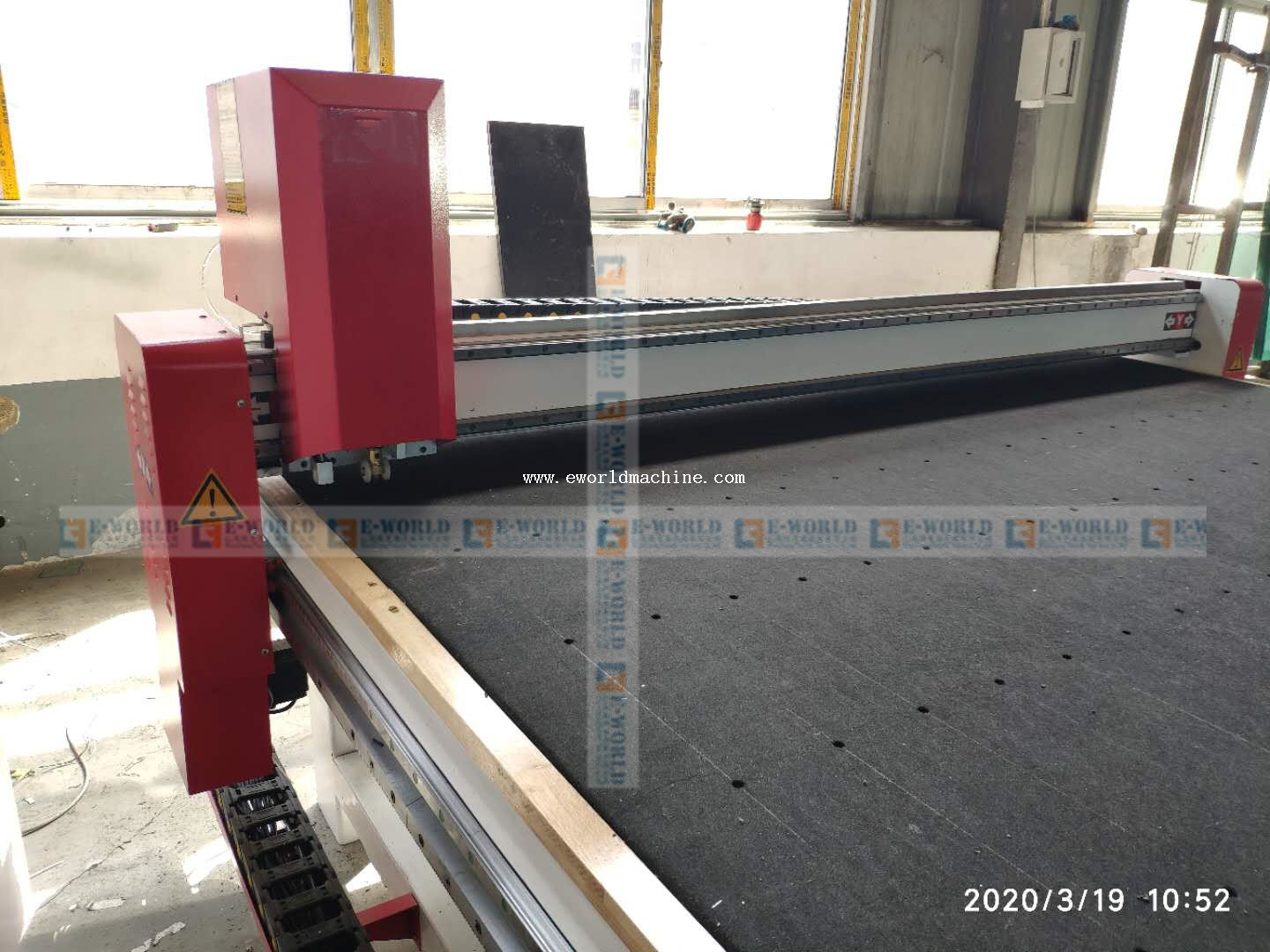 Full Automatic Shaped Glass Cutting Table